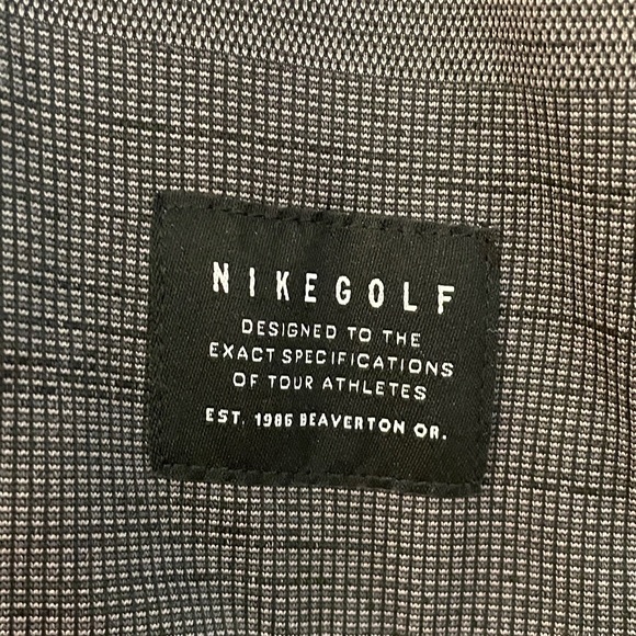 Men’s Nike Golf Dri-Fit size M - Picture 4 of 4